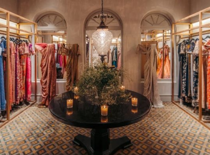 Tarun Tahiliani opens Bangalore store